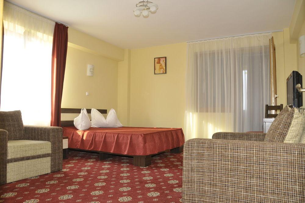 Hotel Tudor Ploiesti Luaran gambar